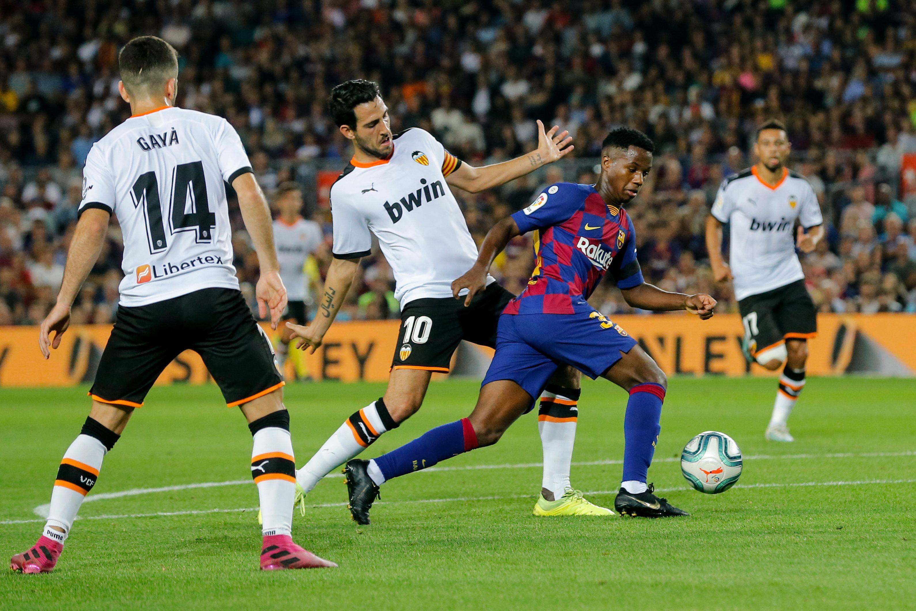 牵制马刺的 牵制马刺的